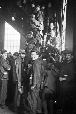 Germany Bergarbeiter in einer Zeche im Ruhrgebiet BRD 1952 Nordrhein Westfalen Deutschland *** G-stock-foto