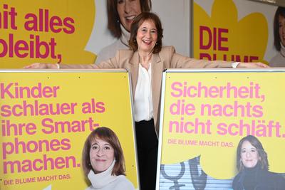 FDP-Spitzenkandidatin Katarina Blume stellt B?rgerschaftswahlkampagne in Hamburg vor-stock-foto