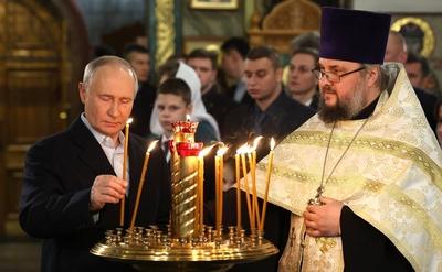 Russian President Vladimir Putin, congratulated all Orthodox Christians and all Russians celebrating Christmas-stock-foto