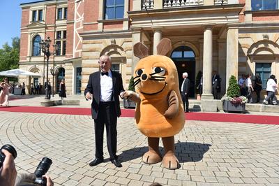 Armin Maiwald und die Maus, Erfinder der ARD Sendung mit der Maus Er?ffnung Bayreuther Festspiele 2019 mit der Oper Tann-stock-photo