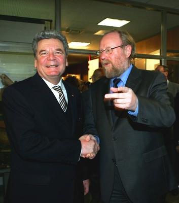 Guck 65 Copyright: IMAGO. Herrmann 25.01.2005 Thema: JOACHIM Gauck feiert seine 65. Geburtstag , als Gratulanten war Bun-stock-foto