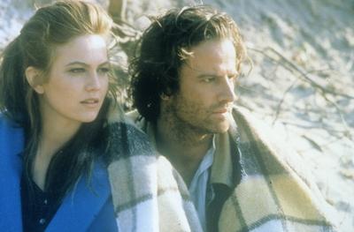 Bildnummer: 56707184  Datum: 02.01.1989  Copyright: imago/teutopressChristopher Lambert mit Diane Lane in Liebestraum 01/89 - Christopher Lambert und Diane Lane im Spielfilm Liebestraum Amerika Amerikaner USA franz?sisch amerikanisch Mann Schauspiel Film TV Fernsehen Highlander dunkelhaarig langhaarig unrasiert Dreitagebart b?rtig leger Szene Film Still Filmszene blond langhaarig Querformat quer halb Portrait ernst sitzend Wolldecke eingeh?llt Decke Christophe People x0x xsk 1989 quer Aufmacher  56707184 Date 02 01 1989 Copyright Imago teutopress Christopher Lambert with Diane Lane in  01 89 Christopher Lambert and Diane Lane in Feature film  America Americans USA French American Man Acting Film TV Television Highlander dark haired long haied unrasiert Three days beard bearded casual Scene Film quiet Filmmaking blond long haied Landscape horizontal half Portrait Ernst seated Wool Eingeh?llt Cover Christophe Celebrities x0x xSK 1989 horizontal Highlight-stock-photo