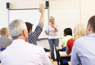 bildung,kurs,studium,seminar,fortbildung,bilden,studieren,fortbildungen,lehrgang,lehrg?nge,seminare,weiterbildung,weite-stock-photo
