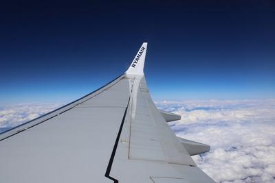 02.10.2024, Linz, AUT, Unterwegs in Ober?sterreich, Verschiedene Themenbilder, Symbolbild, Themenbild, Fluglinie Raynair-stock-foto