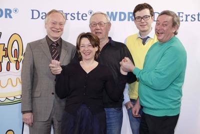 Bildnummer: 54817478  Datum: 14.01.2011  Copyright: imago/StrussfotoSiegmund Grewenig, Leitung WDR Unterhaltung, Brigitta M?hlenbeck, WDR Redaktionsgruppe Kinder und Familie, Armin Maiwald, Ralph Caspers und Christoph Biemann.  (v.l.n.r.) Die SENDUNG MIT DER MAUS - 40 Jahre Lach- und Sachgeschichten heisst es 2011.     Entertainment Kultur People TV ARD Hamburg Jubil?um Pressetermin Shooting Hamburg kbdig xng 2011 quer premiumd Die SENDUNG MIT DER MAUS - 40 Jahre Lach und SachgeschichtenBildnummer 54817478 Date 14 01 2011 Copyright Imago Strussfoto Siegmund Grewenig Line WDR Entertainment Brigitta M?hlenbeck WDR Drafting Group Children and Family Armin Maiwald Ralph Caspers and Christoph Biemann V l n r the Consignment with the Mouse 40 Years Lach and Factual stories means it 2011 Entertainment Culture Celebrities TV ARD Hamburg Anniversary Press call Shooting Hamburg Kbdig xng 2011 horizontal premiumd the Consignment with the Mouse 40 Years Lach and Factual stories-stock-photo