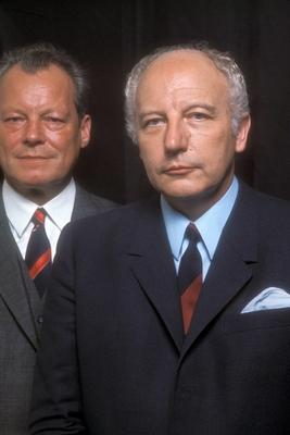 Bundespr?sident Walter Scheel (re.) und Bundeskanzler Willy Brandt (beide GER)-stock-foto
