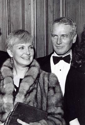 JOANNE WOODWARD with Paul Newman Benefit for Scott Newman Foundation at Century Plaza Hotel 1983 PUBLICATIONxNOTxINxUSA-stock-foto