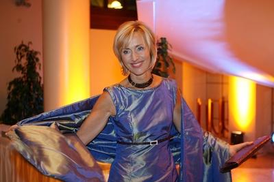 Bildnummer: 51541069  Datum: 11.11.2006  Copyright: imago/SchreyerFernsehmoderatorin Petra Gerster (GER) anl?sslich des Sportpresseballs 2006 in Frankfurt, Personen , optimistisch; 2006, Frankfurt, Fernsehmoderatorin, Fernsehmoderator, Moderatorin, Moderator, TV, Sportpresseball, Presseball, Pressetermin; , quer, Kbdig, Einzelbild, close, Deutschland, Randbild, People-stock-foto