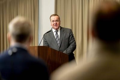 Ukraine Defense Contact Group meeting Ramstein-stock-foto