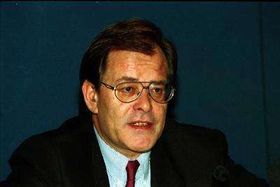 Der Politiker der Sozialdemokratischen Partei Deutschlands SPD Rudolf Dressler im Jahr 1999 in Bonn. --- The politician-stock-foto