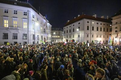 20250109 Kundgebung gegen rechtsextremen Bundeskanzler-stock-photo