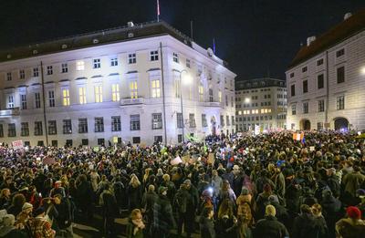 20250109 Kundgebung gegen rechtsextremen Bundeskanzler-stock-photo