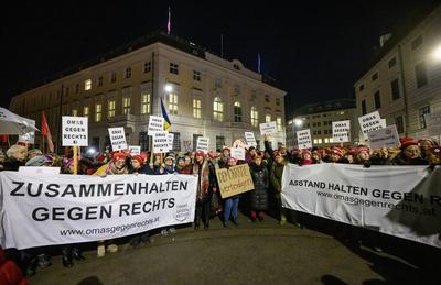 20250109 Kundgebung gegen rechtsextremen Bundeskanzler-stock-photo