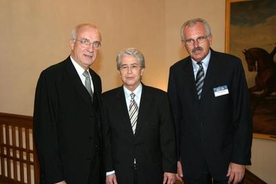 Verleihung ARD Medienpreis CIVIS in Berlin Fritz Pleitgen Frank Elstner und Ulrich Deppendorf gehoe-stock-foto
