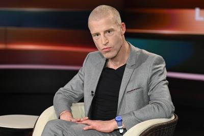 Benjamin von Stuckrad-Barre (Autor) 12/20 her Benjamin von Stuckrad-Barre am 16. Dezember 2020 in Markus Lanz , ZDF Deut-stock-foto