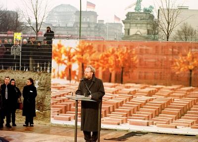 Holocaustmahnmal in Berlin Nach mehr als zehn Jahren Debatten um ein Holocaust Mahnmal in Berlin si-stock-foto