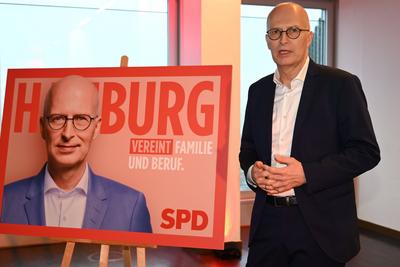 Peter Tschentscher und die SPD Hamburg stellen ihre Wahlkampagne 2025 vor-stock-foto