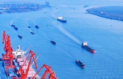 Yangtze River Cargo Ships-stock-foto