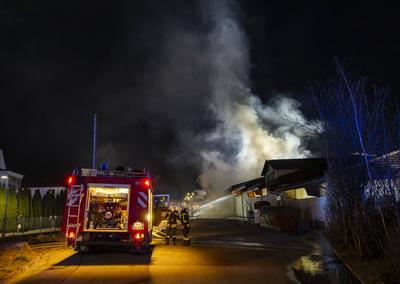 10.01.2025, Brand in Parkhaus-stock-foto