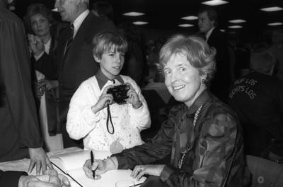 Marianne von Weizs?cker 03/86 stroe Marianne von Weizs?cker am Rande von Auf los geht s los f?r UNICEF (ARD) am 15. M?rz-stock-foto