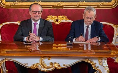 20250110 Betrauung von Schallenberg mit der Fortfuehrung der Verwaltung des Bundeskanzleramtes-stock-foto