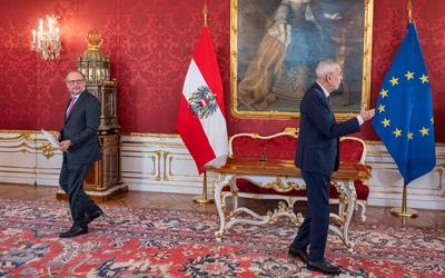 20250110 Betrauung von Schallenberg mit der Fortfuehrung der Verwaltung des Bundeskanzleramtes-stock-foto