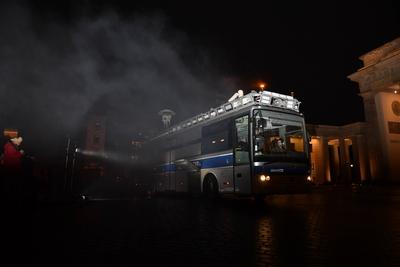 Gefangenentransporter wirbt fuer AfD-Verbot-stock-photo