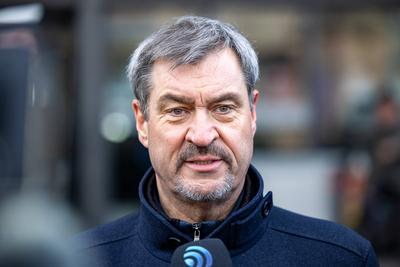 Markus S?der und Joachim Herrmann pr?sentieren Sicherheitsma?nahmen der ?Offensive Sichere Bahnh?fe? am N?rnberger Hauptbahnhof, 10.01.2025-stock-foto