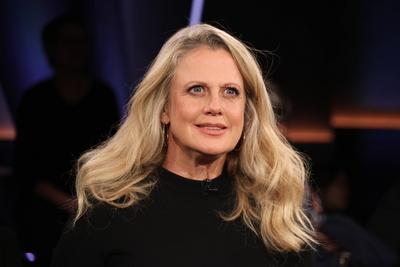 Barbara Sch?neberger moderiert die NDR Talk Show, Fototermin am 10.1.2025 im Fernsehstudio Hamburg Lokstedt vor der Send-stock-foto