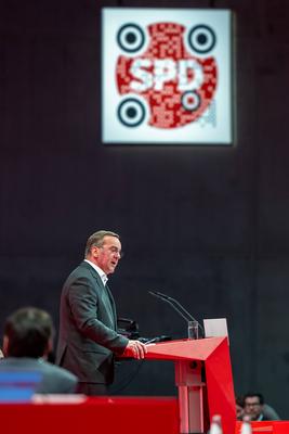Au?erordentlicher Bundesparteitag der SPD vor Neuwahl des Bundestages, Berlin, 11.01.2025-stock-foto