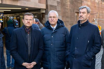 Markus S?der und Joachim Herrmann pr?sentieren Sicherheitsma?nahmen der ?Offensive Sichere Bahnh?fe? am N?rnberger Hauptbahnhof, 10.01.2025-stock-foto