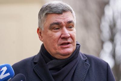 Kroatien: Stichwahl / Zweite Runde Pr?sidentschaftswahl, 2024/2025 - Zagreb, Kroatien; Pr?sident und Spitzenkandidat Zor-stock-photo