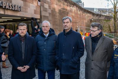 Markus S?der und Joachim Herrmann pr?sentieren Sicherheitsma?nahmen der ?Offensive Sichere Bahnh?fe? am N?rnberger Hauptbahnhof, 10.01.2025-stock-foto