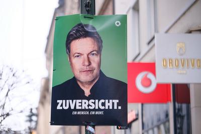 D?sseldorf 11.01.2025 Wahlkampf Wahlkampfplakat Bundestagswahl Wahlplakat Bundestagswahlplakat Dr. Rober Habeck D?sseldo-stock-foto