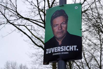11.01.2025,Deutschland, NRW,Politik, Wahl zum 21. Deutschen Bundestag am 23.2.2025, Bundesregierung,Kanzlerkandidat Robert Habeck auf einem Plakat der Partei B?ndnis 90 / Die Gr?nen, Bundestagswahl, Wahlplakat, Wahlkampf,-stock-foto