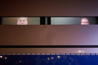 Gefangenentransporter wirbt fuer AfD-Verbot-stock-photo