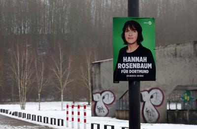 11.01.2025,Deutschland, NRW, Dortmund,Politik, Wahl zum 21. Deutschen Bundestag am 23.2.2025, Bundesregierung,Kandidatin Hannah Rosenbaum auf einem Plakat der Partei B?ndnis 90 / Die Gr?nen, Bundestagswahl, Wahlplakat, Wahlkampf,-stock-foto