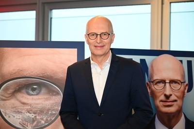Peter Tschentscher und die SPD Hamburg stellen ihre Wahlkampagne 2025 vor-stock-foto
