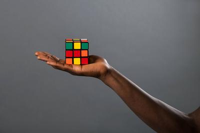 zauberw?rfel *** magic cube,magic cubes,magic wand,rubik?s cube,wand 3ro-i1j-stock-foto