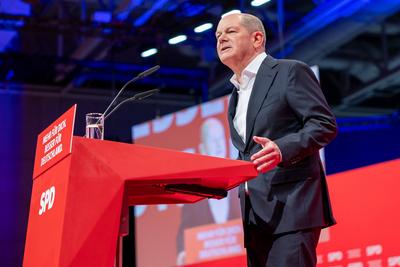 Au?erordentlicher Bundesparteitag der SPD im CityCube Berlin vor Neuwahl des Bundestages-stock-foto
