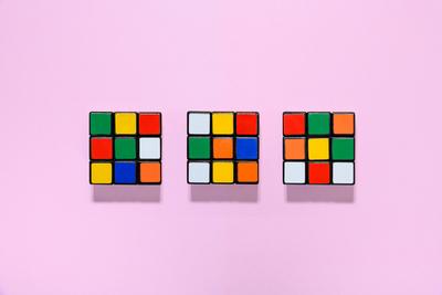 w?rfel,spielzeug,denkspiel,zauberw?rfel,spielsachen,spielware,spielwaren *** cube,toy,puzzle,magic cube,cubes,toys,puzzl-stock-foto