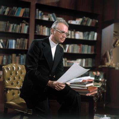 EPHRAIM KISHON EPHRAIM KISHON 1924 2005 Der israelische Schrifsteller Ephraim Kishon galt als e-stock-foto
