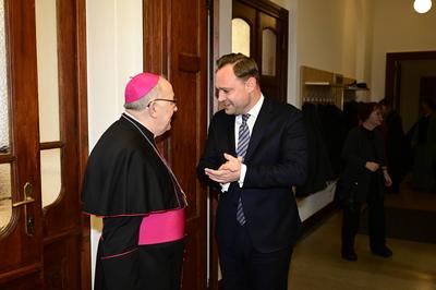 Bischof Wolfgang Ipolt und Landtagspr?sident Alexander Dierks beim Neujahrsempfang des Bischofs des Bistum G?rlitz, Wolf-stock-foto