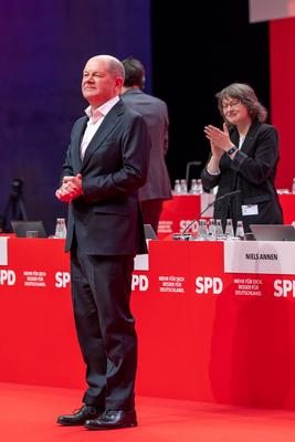 Au?erordentlicher Bundesparteitag der SPD vor Neuwahl des Bundestages, Berlin, 11.01.2025-stock-foto