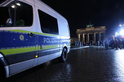 Politische Schoenheit Berlin-stock-photo