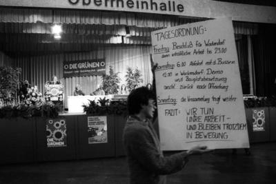 Bundesdelegiertenkonferenz der Gr?nen in der Oberrheinhalle in Offenburg Vorstellung der Tagesordnu-stock-foto