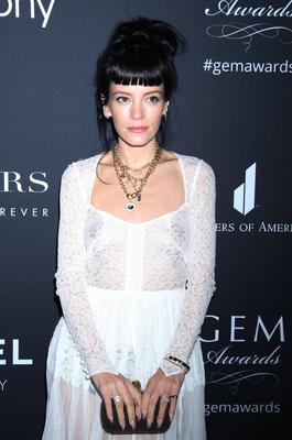 NEW YORK, NY - MARCH 18: Lily Allen at the Jewelers of America s 20th Annual Gem Awards Gala at Cipriani 42nd Street in-stock-foto