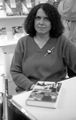 Bildnummer: 51632981  Datum: 21.03.1997  Copyright: imago/SeeligerSchriftstellerin Freya Klier (GER) auf der Leipziger Buchmesse, Personen; 1997, Leipzig, sw, Schriftsteller; , hoch, Kbneg, Einzelbild, Literatur, Kunst, Deutschland, Randbild, People-stock-foto