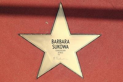 Stern von Barbara Sukowa bei der Wiedereroeffnung BOULEVARD DER STARS am 4. September 2014 auf dem Mittelstreifen am Pot-stock-photo