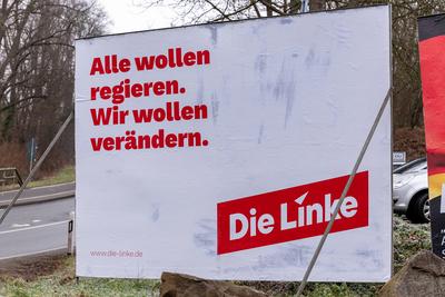 Winterwahlkampf 2025 ? Die Linke auf Wahlplakat-stock-foto
